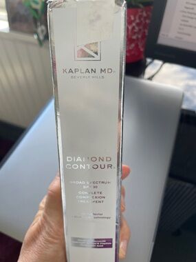 Kaplan MD Diamond Contour Broad Spectrum SPF 30 complete complexion treatment